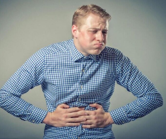 Douleurs abdominales et nausées dues à des parasites dans le corps.